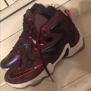 Nike LeBron 13 “Mulberry”